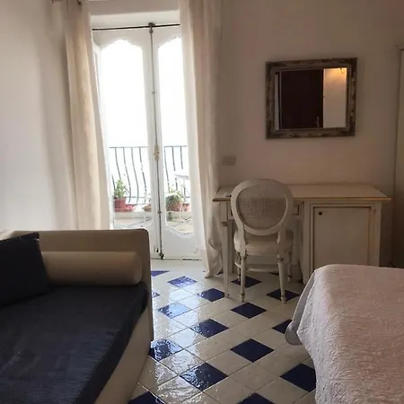 Maria Luisa Ξενοδοχείο 2*