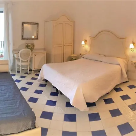 Maria Luisa Ξενοδοχείο