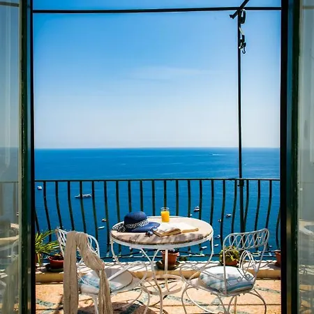 Maria Luisa Hotel