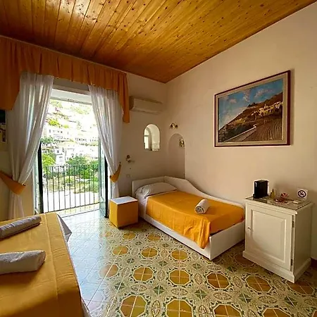 Maria Luisa Hotel