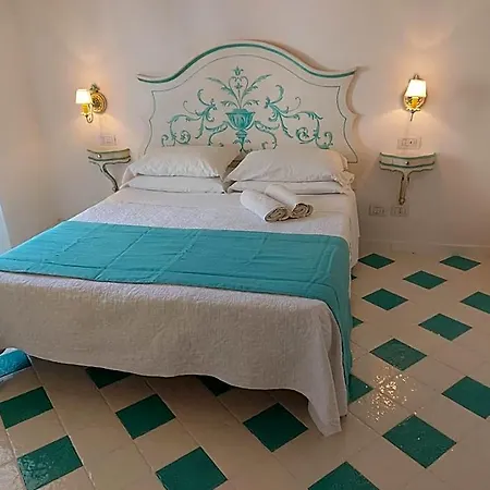 Maria Luisa Hotel 2*