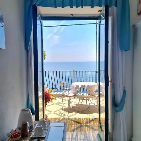 Maria Luisa Otel Positano